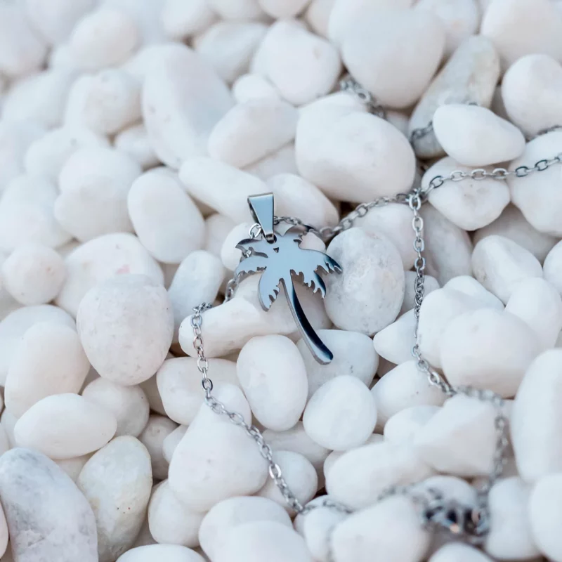 Dreamy palm necklace OceanVibe