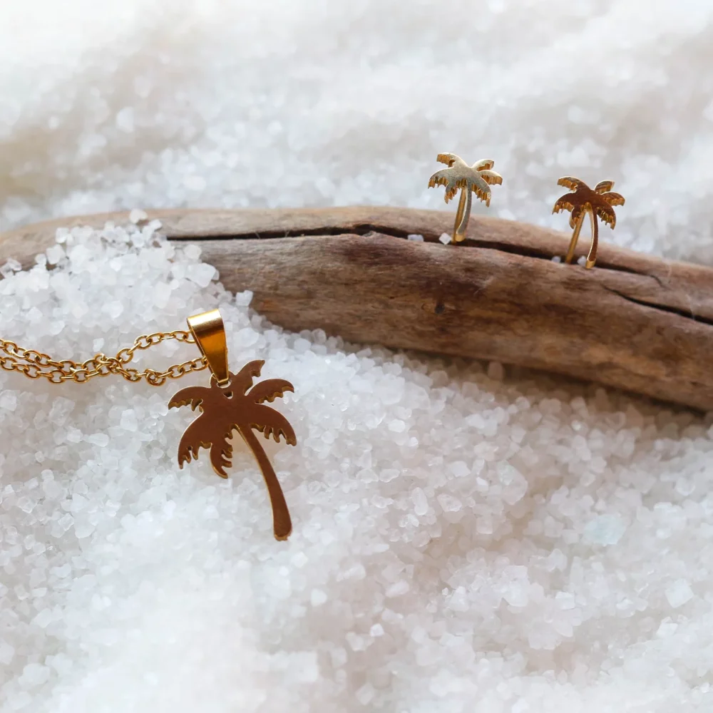 Dreamy Palm Earrings